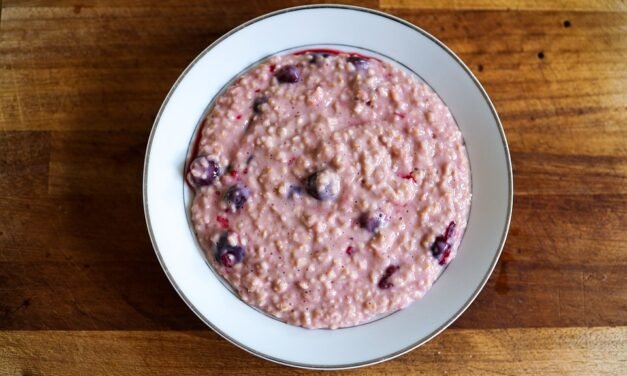 The Secret To Making Bananas Next Longer, According to an Pro