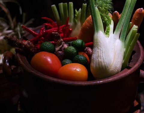 A Beauty Expert’s 3-Step Guide To Dealing With” Strawberry Legs”