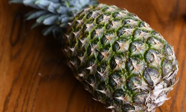 Pesto Pasta with Avocado and Spinach