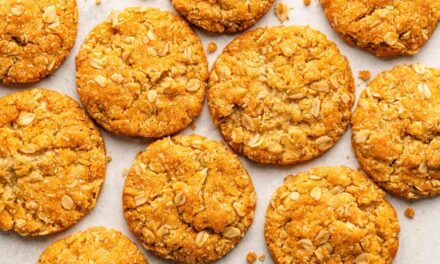 Anzac Biscuits Recipe (30 Minutes)