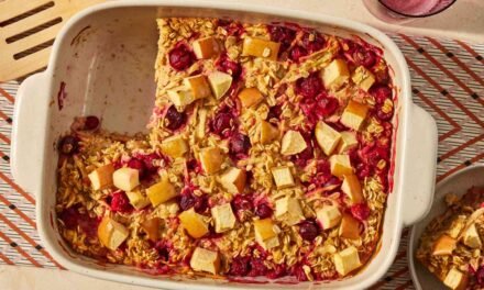 Apple-Cranberry Baked Oats