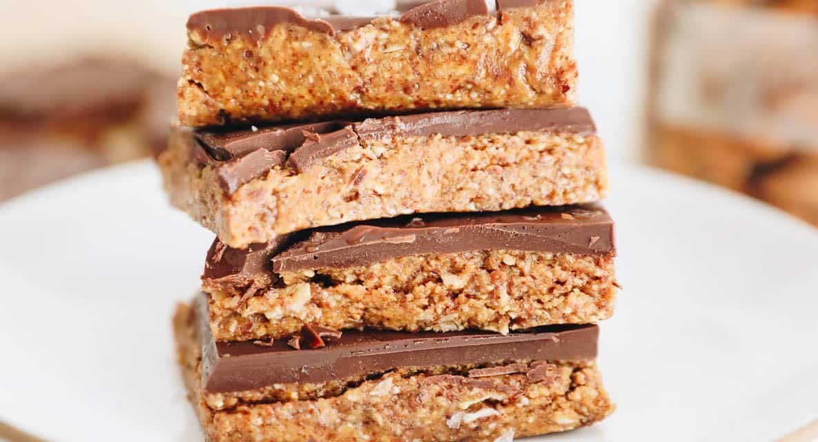 No-Bake Chocolate Almond Butter Bars
