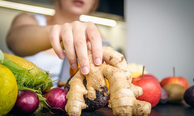 10 Methods Ginger Helps Girls’s Well being Naturally