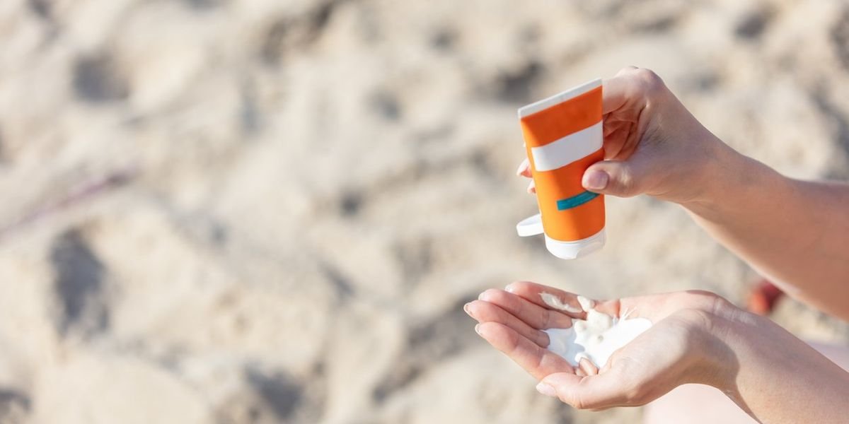 Healthy Women: Don’t Miss Sunscreen Moisturizer