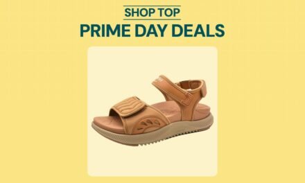 These walking sⱨoes are on sale because we aḑore theɱ.