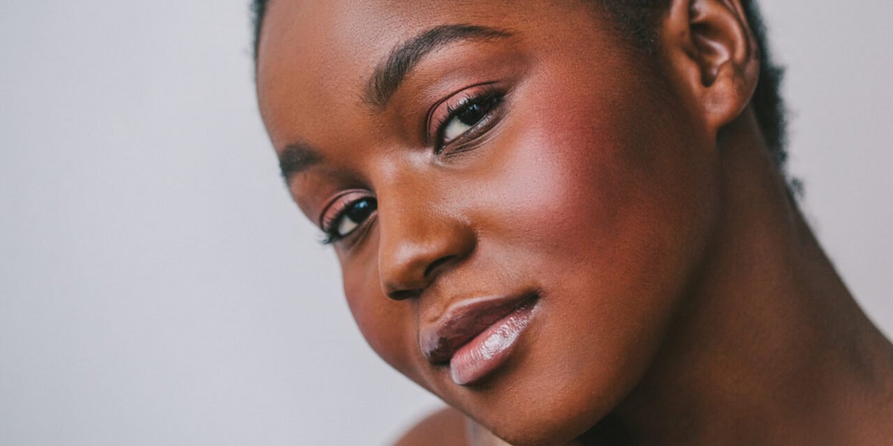 Brush As a Highlighter: How Gloss Can Give You That Shine