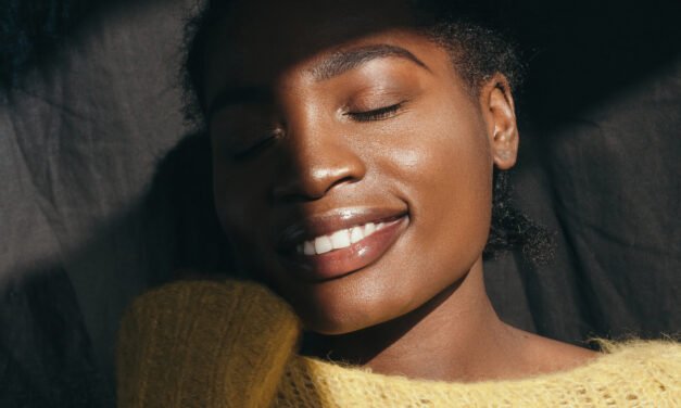 8 No-Fuss Tips for Maintaining Skin Balance During the June