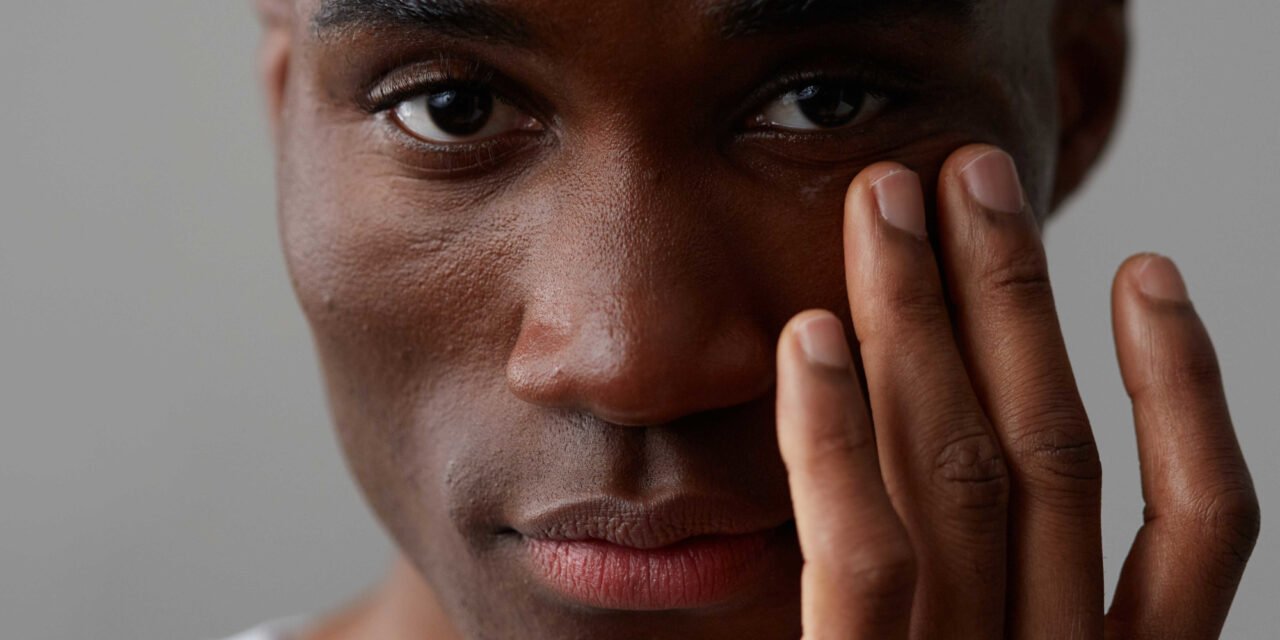 This Product Suddenly Relieved My Dry Eyes After 20 Times of Wearing Associates*