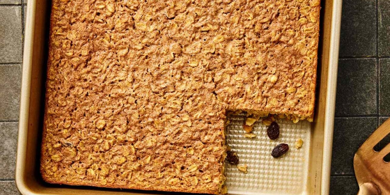 Cinnamon-Raisin Baked Oats
