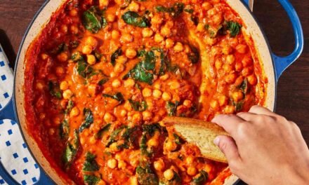 25+ Wholesome Dinner Recipes You Can Make With a Can of Chickpeas